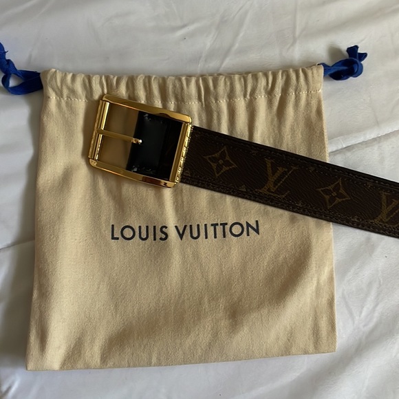 COPY - Louis Vuitton belt - Picture 2 of 6